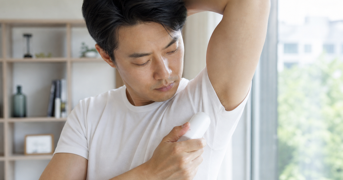 남자 반팔 겨드랑이 냄새 낮시간 본문 체크 이미지